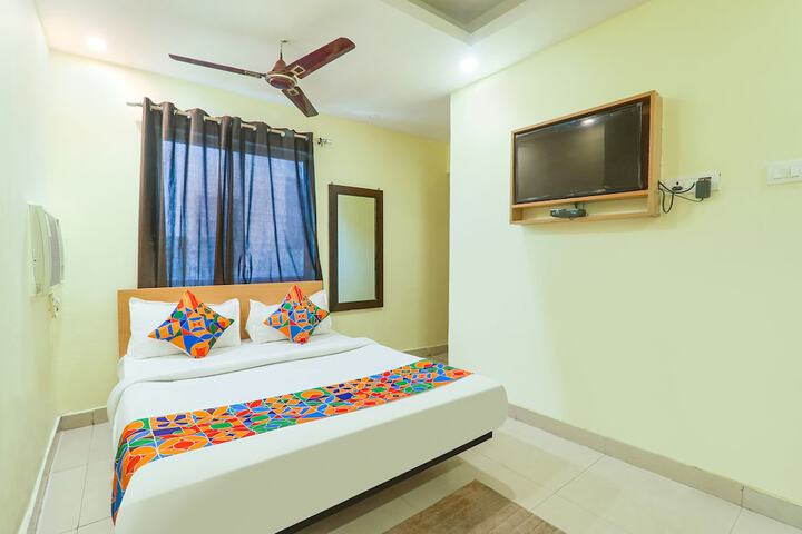 Room 10 of 21