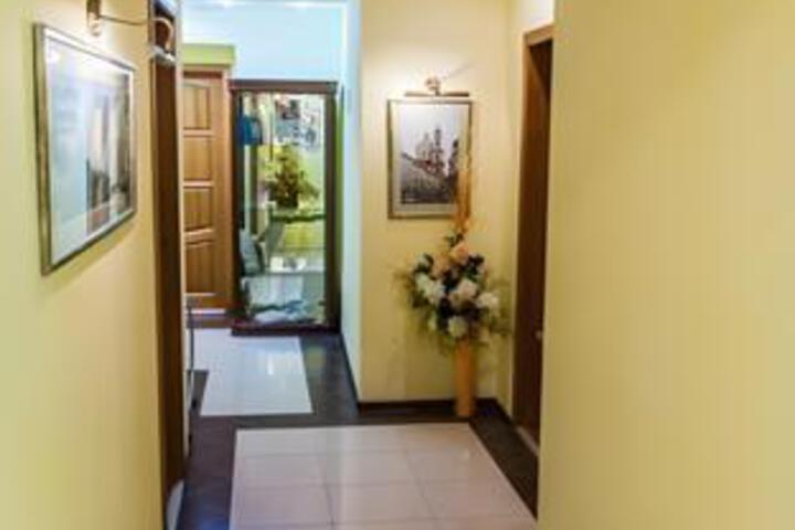 Hotel Entry