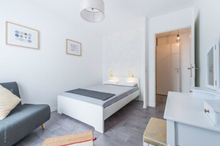 Room 22 of 25