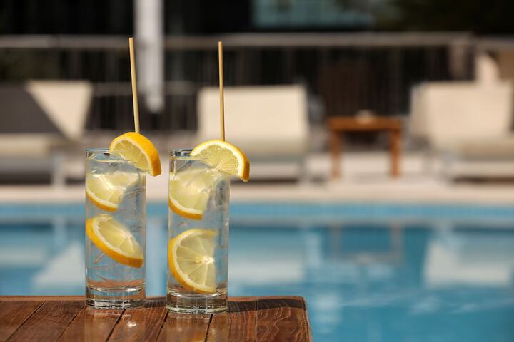 Pool Hotel