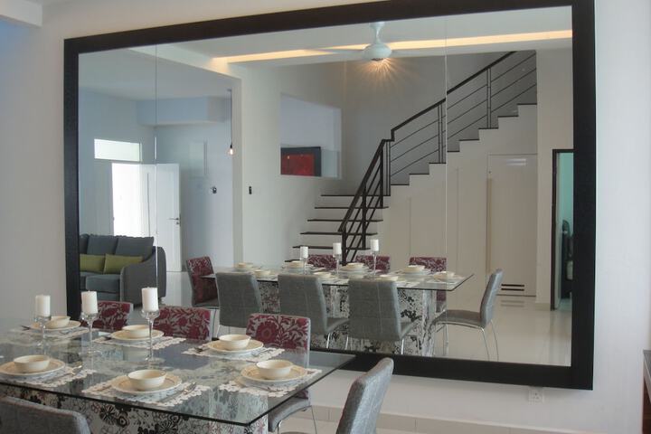 Dining Photos
