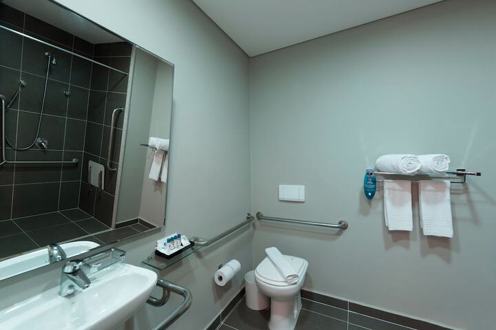Clean Restrooms