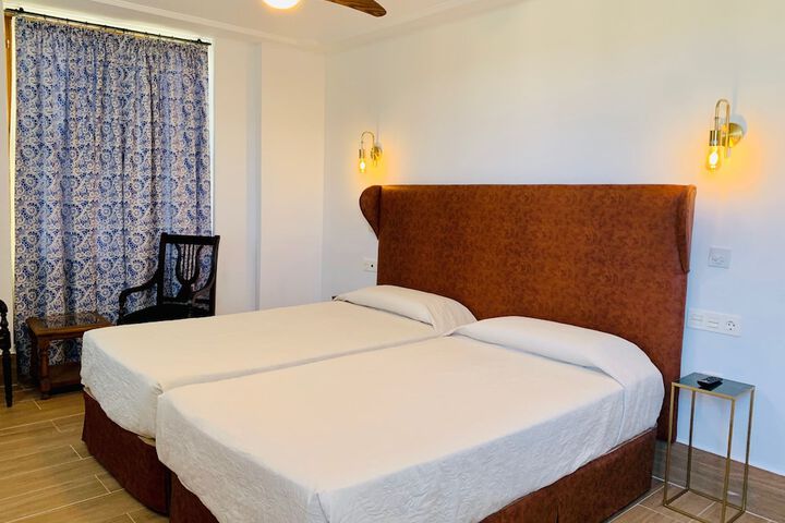 Room 44 of 74