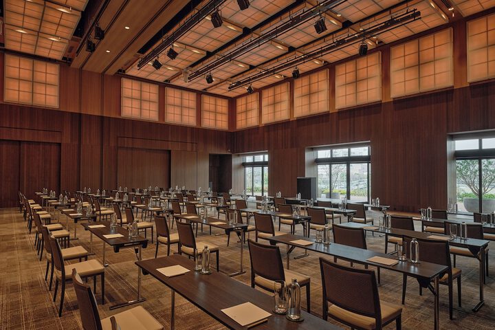 Ballroom/Hall 68 of 82