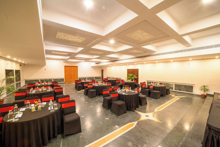 Ballroom/Hall 65 of 86