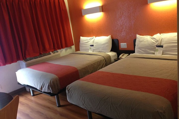 Room 25 of 75