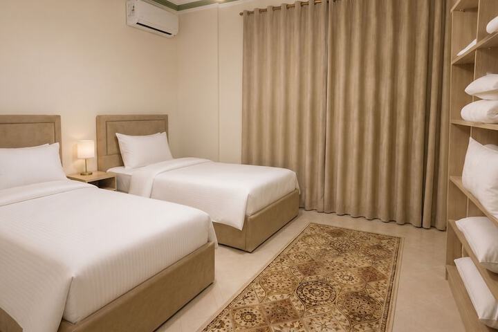 Room 9 of 48