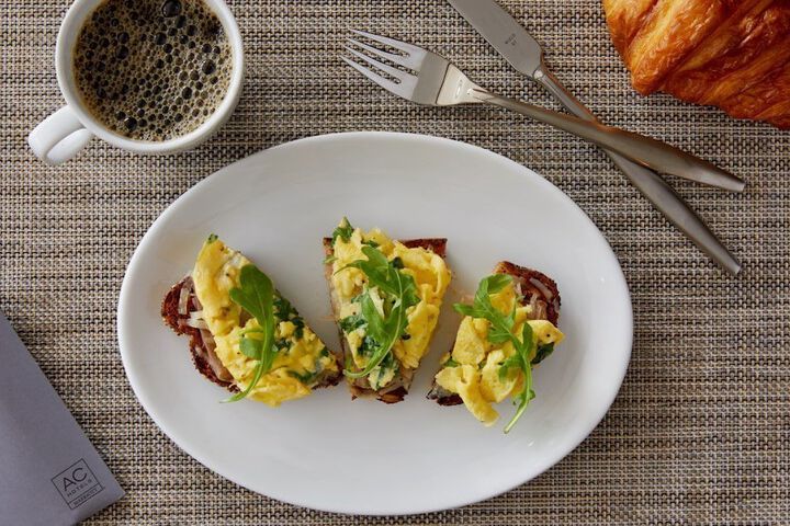 Breakfast meal