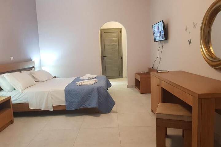 Room 14 of 45