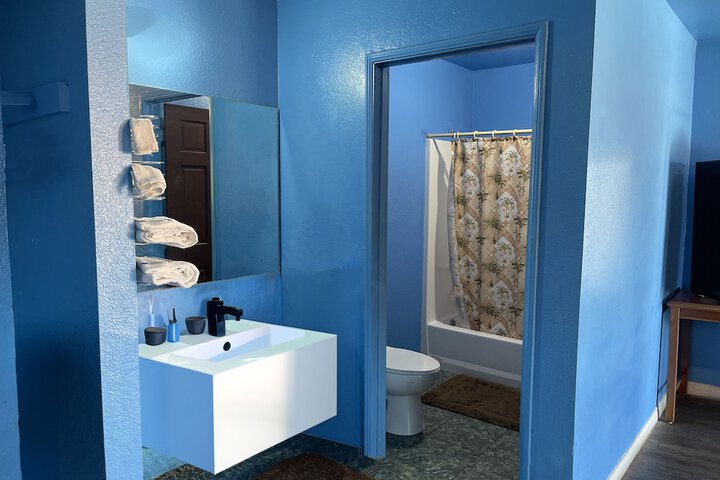Room 6 of 6