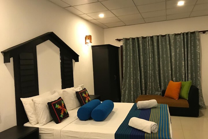 Room 9 of 43