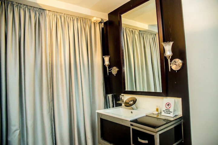 Room 75 of 155