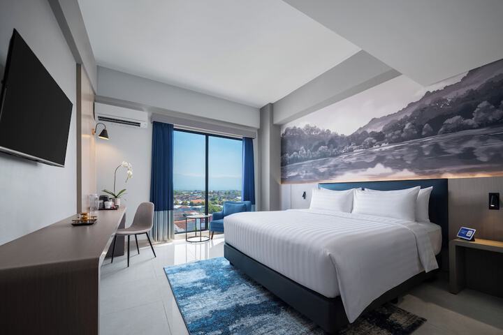 Room 21 of 43