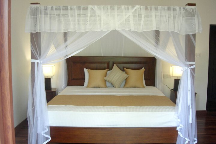 Room 12 of 53