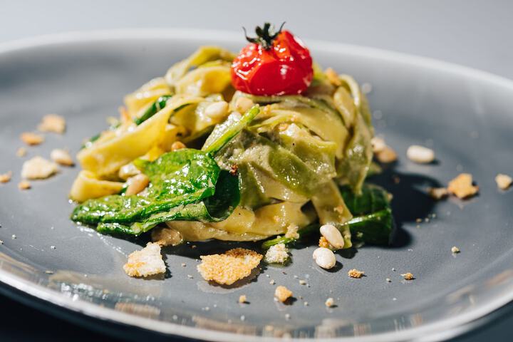 Dining 54 of 78