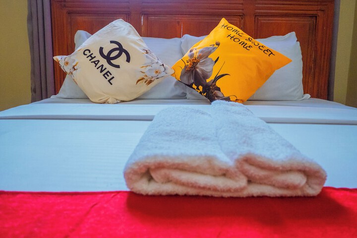 Room 3 of 17