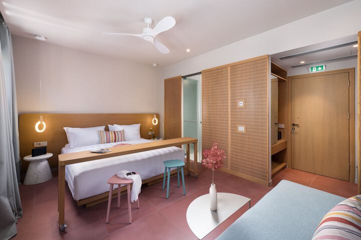 Room 20 of 79