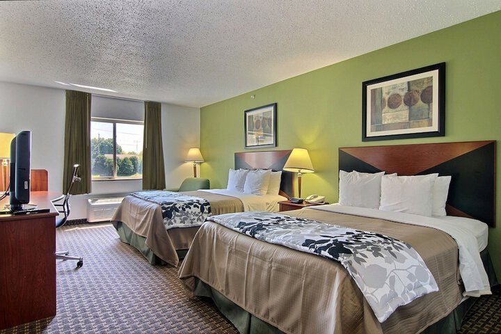 2 Queen Beds (3 of 7)