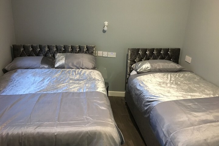Room 5 of 36