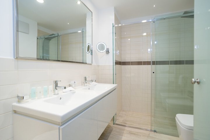 Bathroom Interior Photo