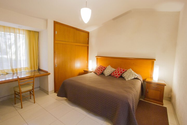 Room 4 of 41