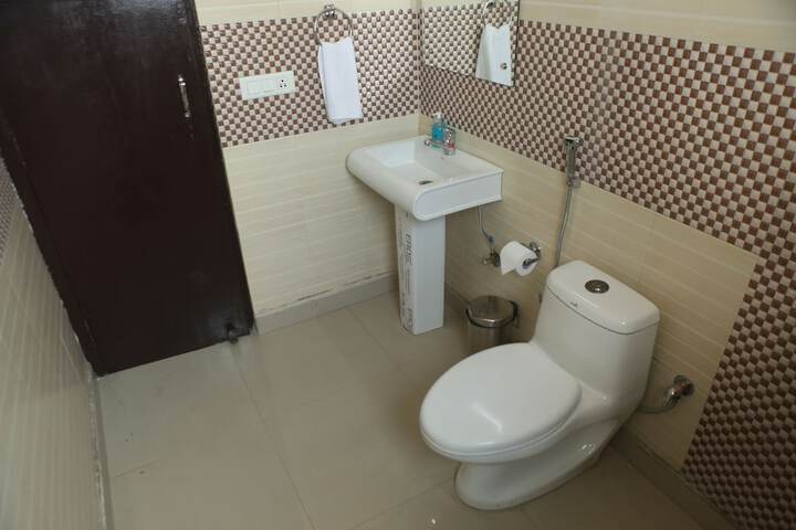 Room 46 of 57