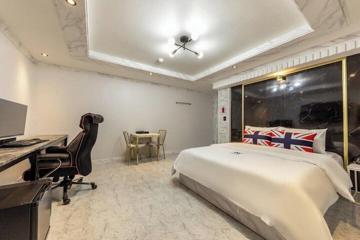 Iksan HOTEL G7