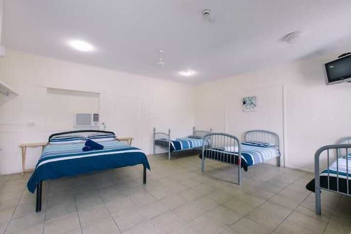Room 12 of 30