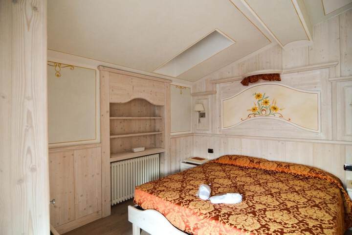 Room 21 of 63