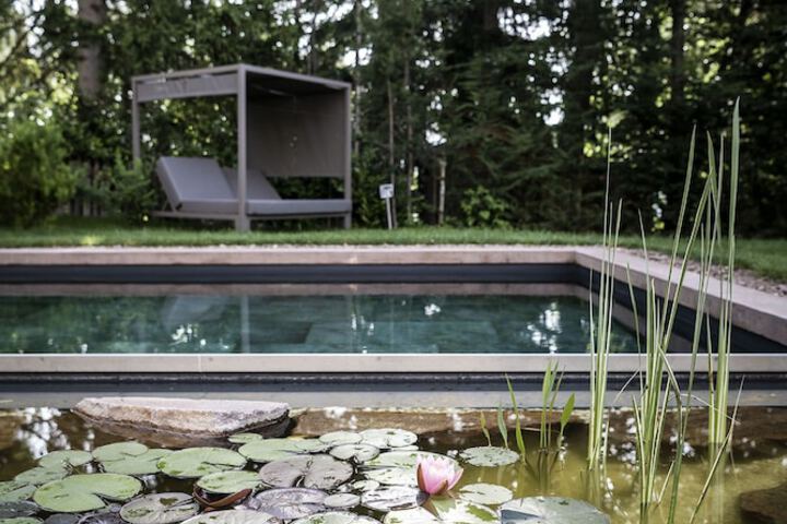 Pool 50 of 127