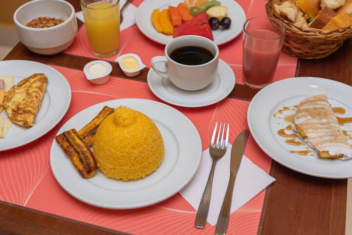 Breakfast/Coffee Service 54 of 64