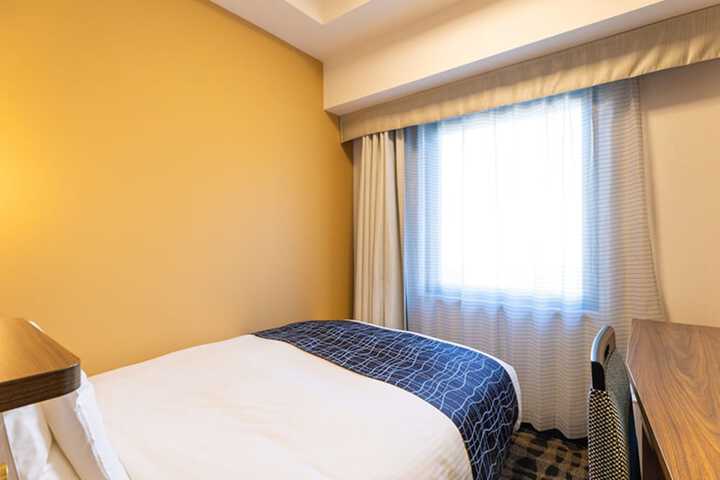 Room 13 of 41