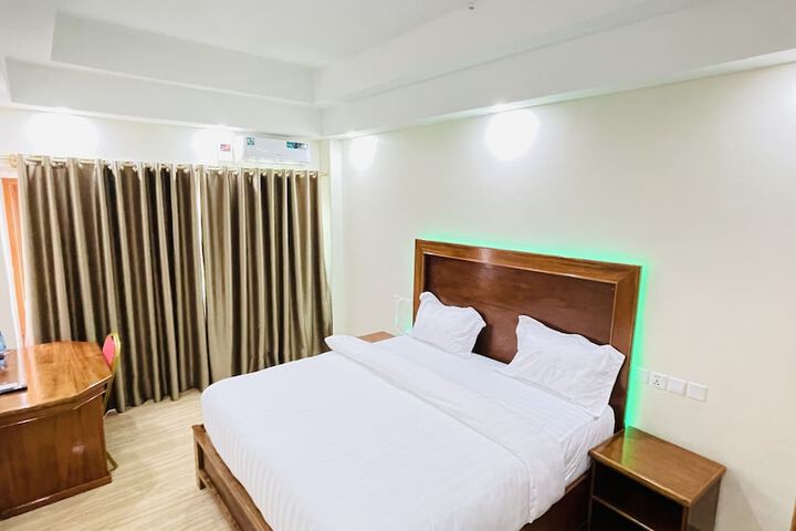 Room 18 of 38