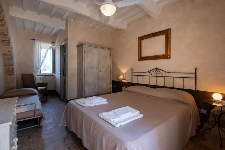 Room 3 of 19