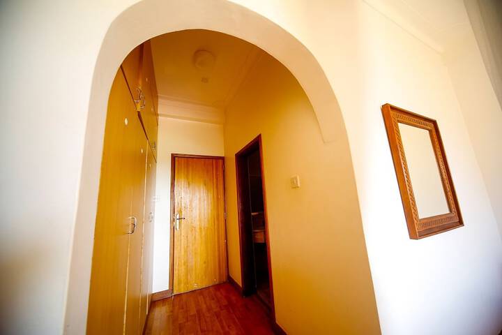 Room 10 of 47