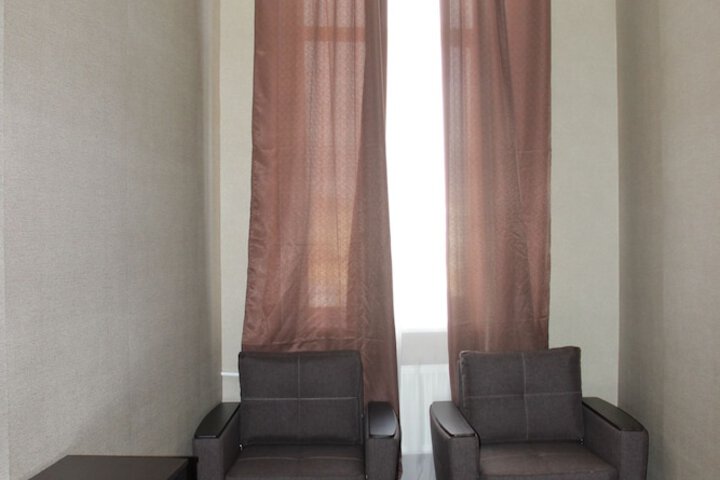 Room 13 of 65
