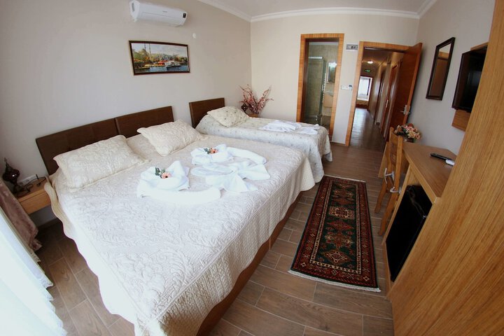 Room 4 of 41