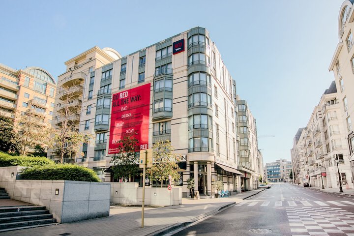 Hotel 70 of 71