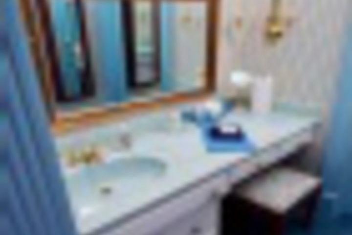 Room 135 of 240