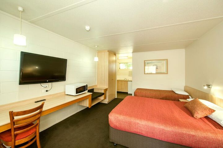 Room 7 of 35