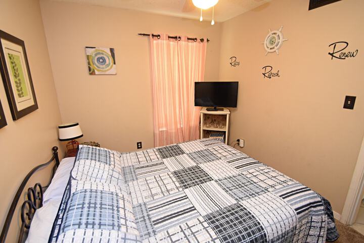 Room 6 of 40