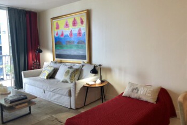 Room 180 of 263