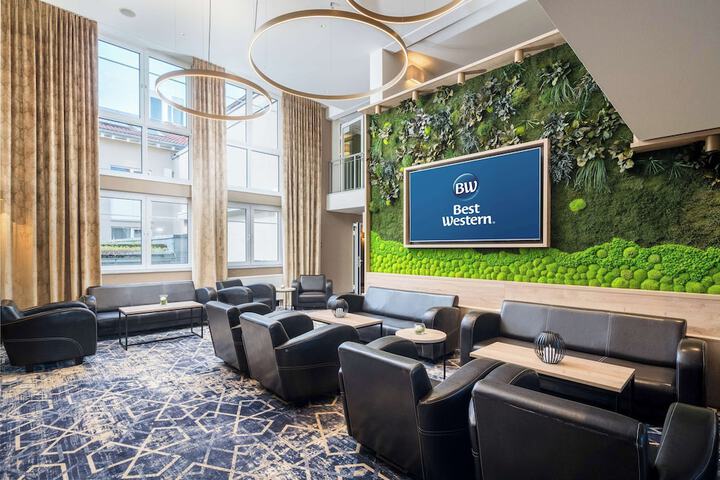 Hotel Lobby