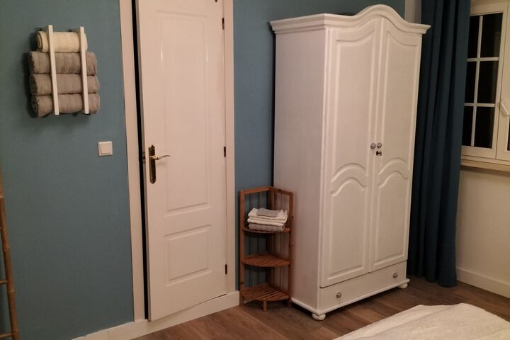 Room 11 of 15