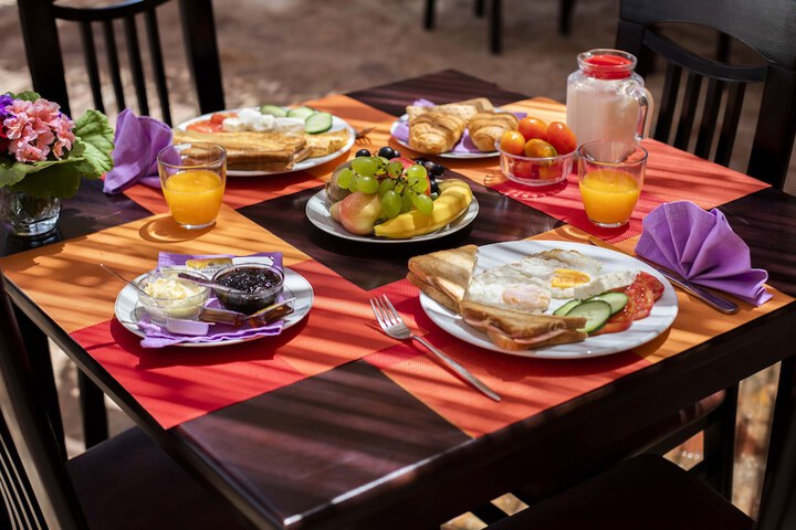 Dining 116 of 131