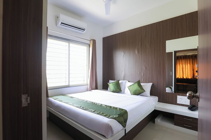 Treebo Sapphire Studio