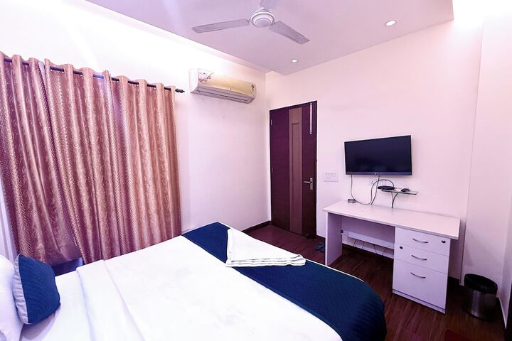 Room 3 of 11