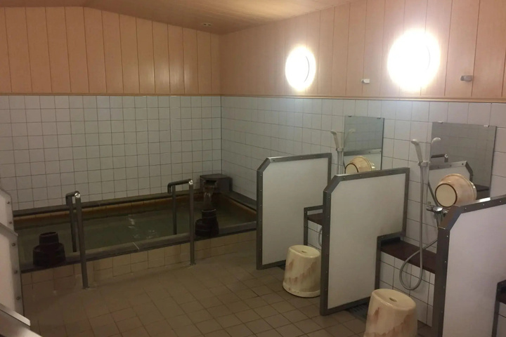 hotel_rooms
