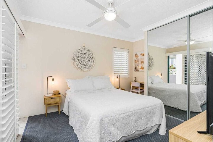 Room 14 of 66