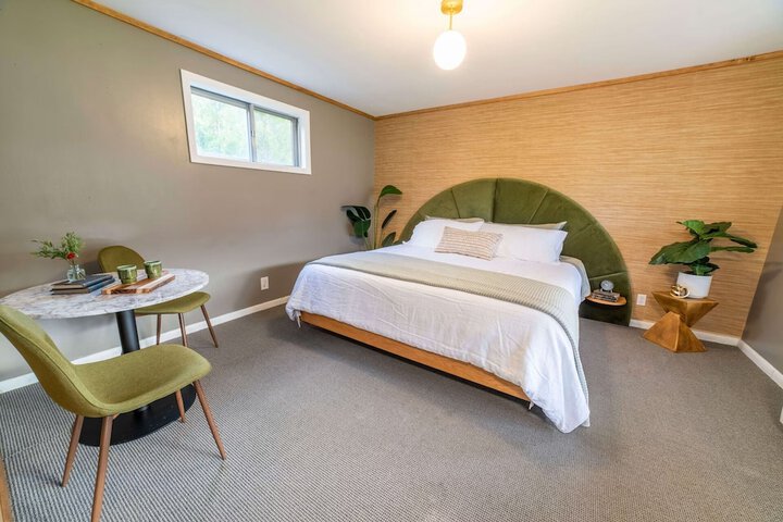 Room 22 of 53